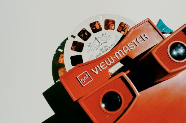 Viewmaster with slides